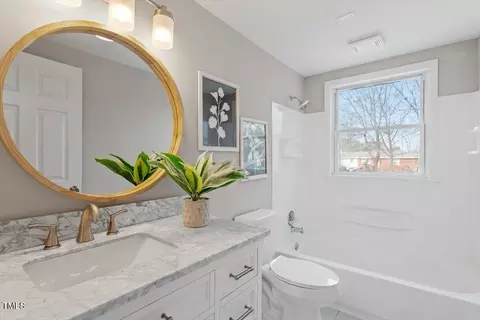 Bath - 322 Pace St, Smithfield, NC 27577 photo 1 of 1