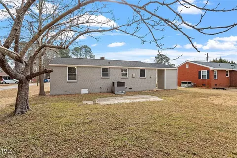 Exterior - 322 Pace St, Smithfield, NC 27577 photo 3 of 6