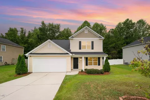 356 Botanical Ct, Bunnlevel, NC 28323
