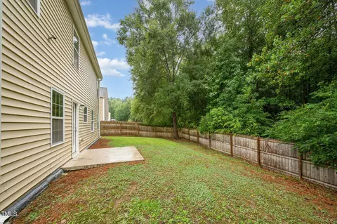 Exterior - 356 Botanical Ct, Bunnlevel, NC 28323 photo 5 of 7