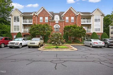 2221 Delaney Dr # 114, Burlington, NC 27215