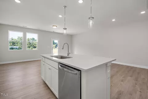 3910 Well Fleet Dr, Fuquay Varina, NC 27526 photo 4