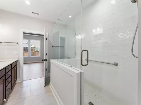 Bath - 253 Murray Grey Ln, Wake Forest, NC 27587 photo 4 of 6