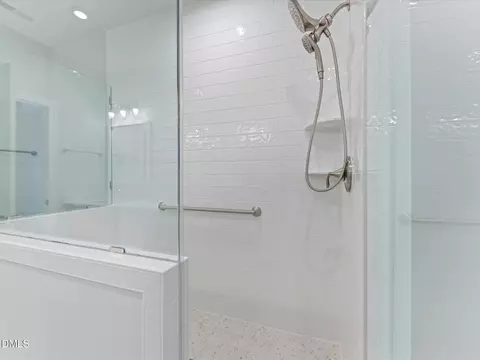 Bath - 253 Murray Grey Ln, Wake Forest, NC 27587 photo 3 of 6