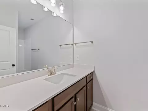 Bath - 253 Murray Grey Ln, Wake Forest, NC 27587 photo 5 of 6