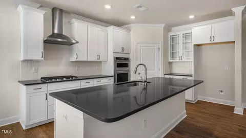 Kitchen - 36 Pink Iris Ct, Clayton, NC 27520 photo 2 of 7