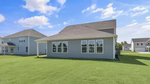 Exterior - 36 Pink Iris Ct, Clayton, NC 27520 photo 6 of 9