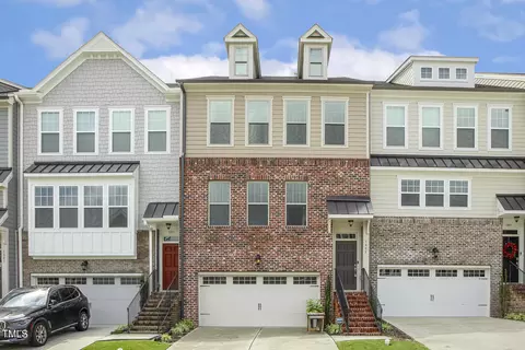 1005 Lathrop Ln, Apex, NC 27523