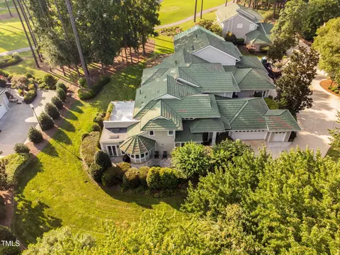 915 Crabtree Crossing Pkwy, Morrisville, NC 27560