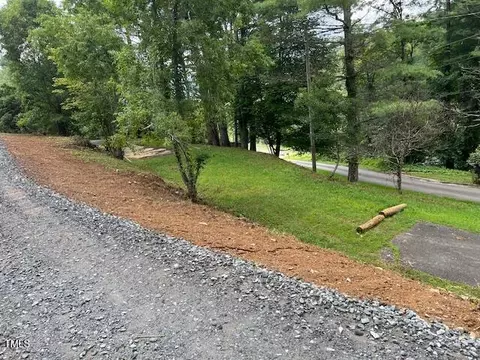 140 Morningside Cir, West Jefferson, NC 28694