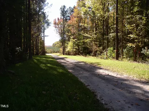 517 Pinecone Ln, Henderson, NC 27537