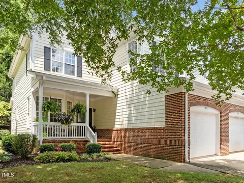 8315 Amber Leaf Ct, Raleigh, NC 27612