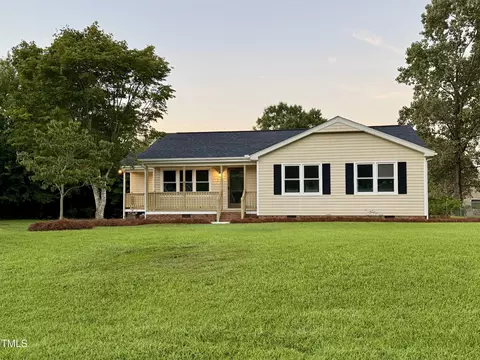 382 Circle Dr, Angier, NC 27501