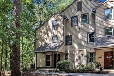 204 Autumn Chase Dr, Raleigh, NC 27613