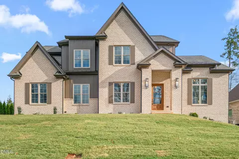 1150 Lochshire Dr, Burlington, NC 27215