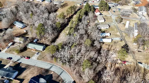 1449 Knollwood Dr, Burlington, NC 27217