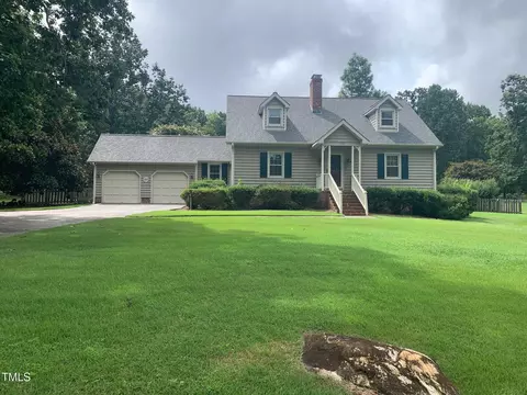 704 N North Ridge Circle Cir, Roxboro, NC 27574