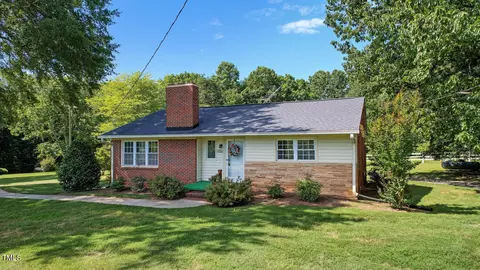 1536 Wolf Island Rd, Reidsville, NC 27320