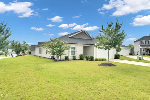 15 Iris Dr, Youngsville, NC 27596