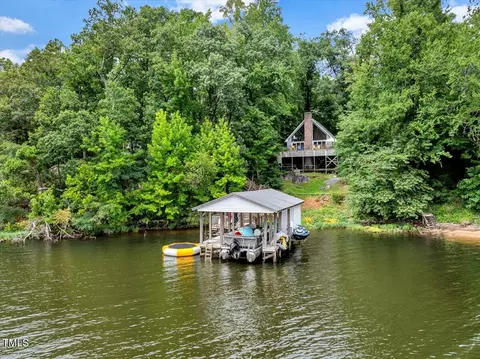 650 N Shore Dr, Gaston, NC 27832