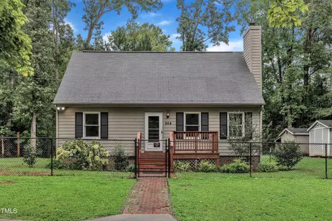 308 N Currie Dr, Sanford, NC 27330