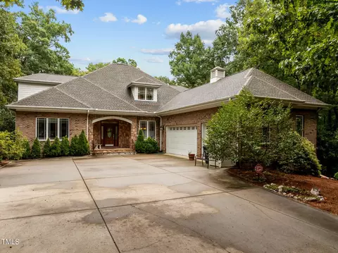 139 Swan Lk, Chapel Hill, NC 27517