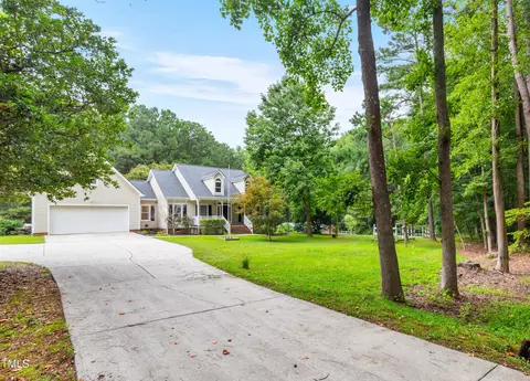 2517 Mary Marvin Trl, Fuquay Varina, NC 27526