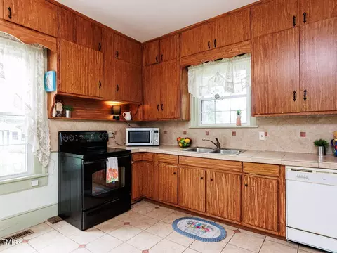 Kitchen - 701 Rand Rd, Garner, NC 27529 photo 2 of 2