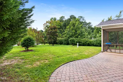 Exterior - 2 Red Sage Ct, Durham, NC 27703 photo 2 of 10