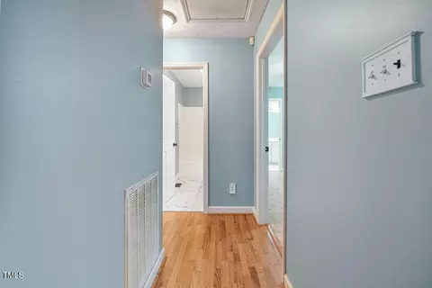 Entry Way - 899 Core Rd, Dunn, NC 28334 photo 2 of 2