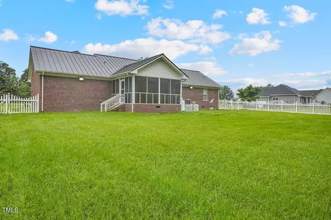 Exterior - 899 Core Rd, Dunn, NC 28334 photo 5 of 6