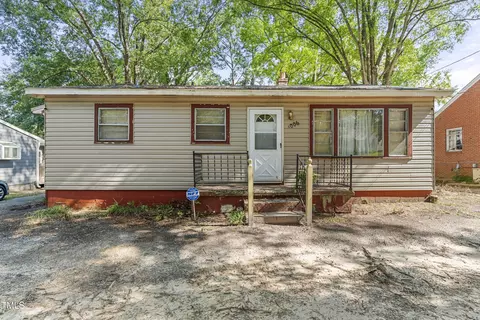 1006 E Club Blvd, Durham, NC 27704