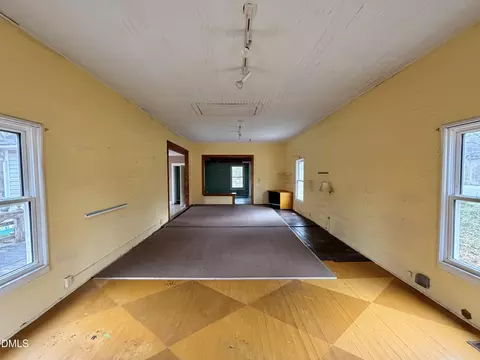 Living - 802 Mill St, Wake Forest, NC 27587 photo 2 of 5