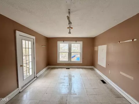 Living - 802 Mill St, Wake Forest, NC 27587 photo 5 of 5