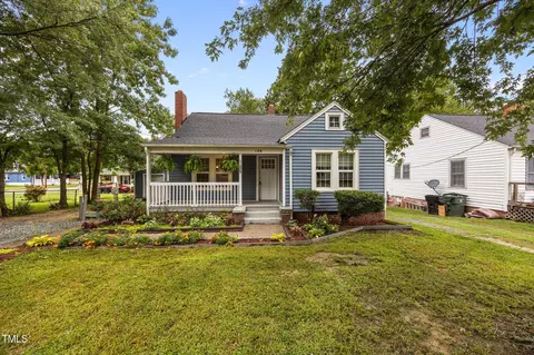 106 Highland Ave, Burlington, NC 27217