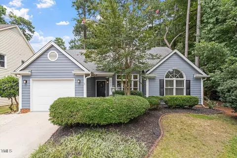 5821 Edgebury Rd, Raleigh, NC 27613