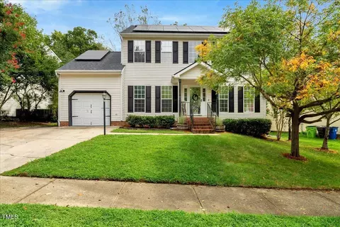 8436 Hobhouse Cir, Raleigh, NC 27615