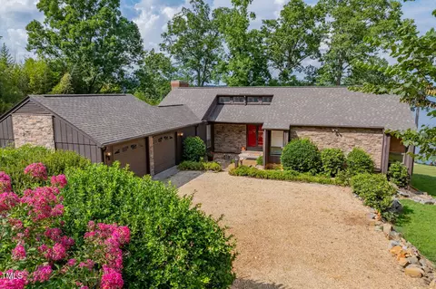 307 Riverside Trl, Roanoke Rapids, NC 27870