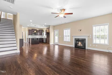 Living - 895 November Ln, Willow Spring, NC 27592 photo 4 of 5