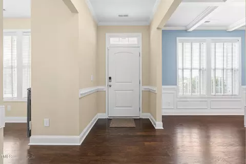 Entry Way - 895 November Ln, Willow Spring, NC 27592 photo 2 of 5