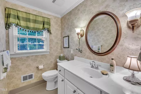 Bath - 2013 Eagleton Cir, Raleigh, NC 27609 photo 1 of 3