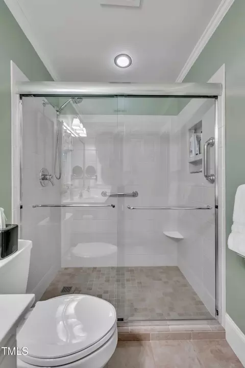 Bath - 2013 Eagleton Cir, Raleigh, NC 27609 photo 3 of 3