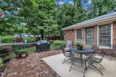 Exterior - 2013 Eagleton Cir, Raleigh, NC 27609 photo 9 of 17