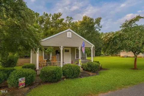 Exterior - 102 Pope St, Erwin, NC 28339 photo 3 of 7