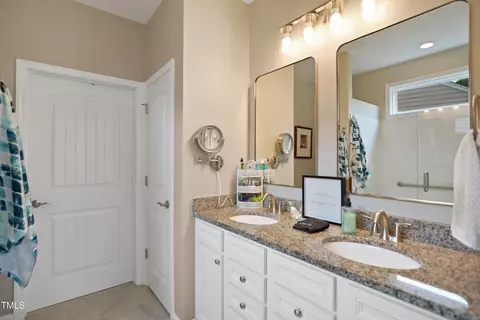Bath - 1023 Foxtail Dr, Durham, NC 27703 photo 1 of 3