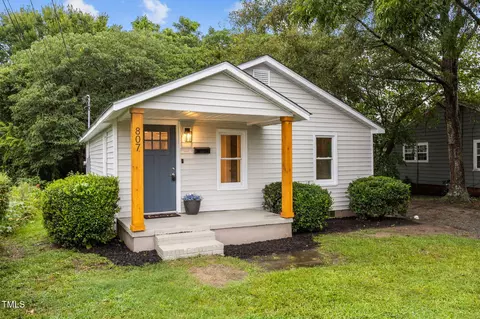 807 N Wilson Ave, Dunn, NC 28334