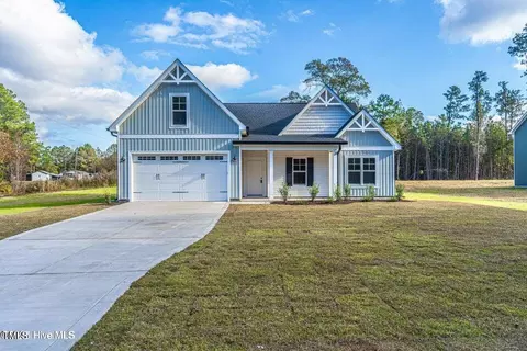 2362 Zion Hill Rd SE, Bolivia, NC 28422