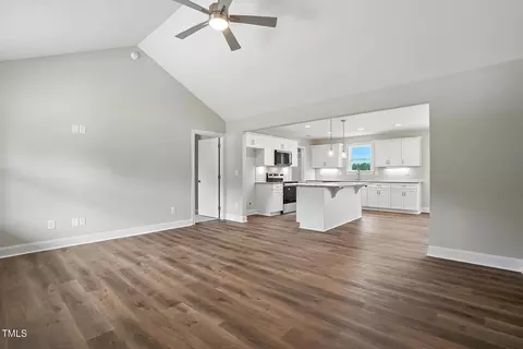 8728 Green Path Rd, Dunn, NC 28334 photo 5