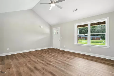8728 Green Path Rd, Dunn, NC 28334 photo 7