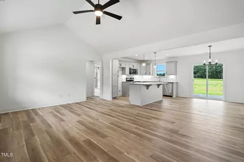 8708 Green Path Rd, Dunn, NC 28334 photo 5